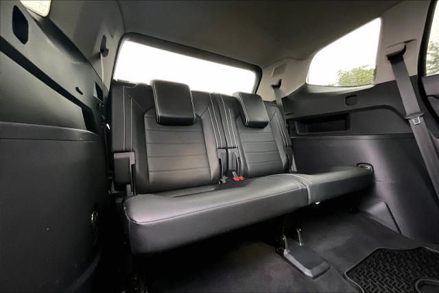 2023 Volkswagen Atlas Vehicle Photo in INDEPENDENCE, MO 64055-1314