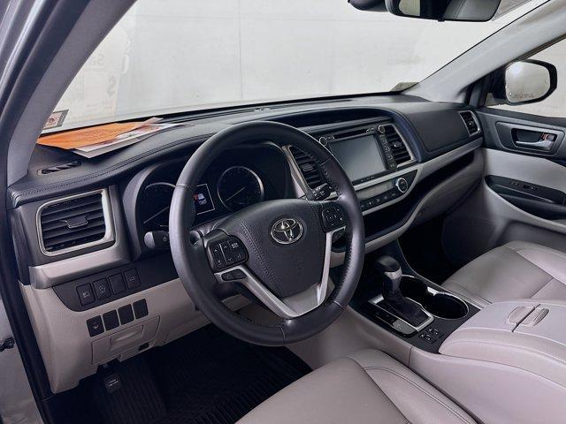 2019 Toyota Highlander Vehicle Photo in Flemington, NJ 08822