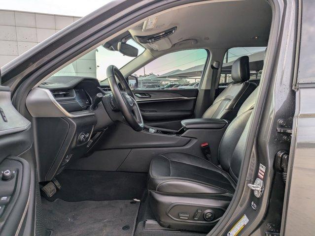 2022 Jeep Grand Cherokee L Vehicle Photo in SELMA, TX 78154-1459