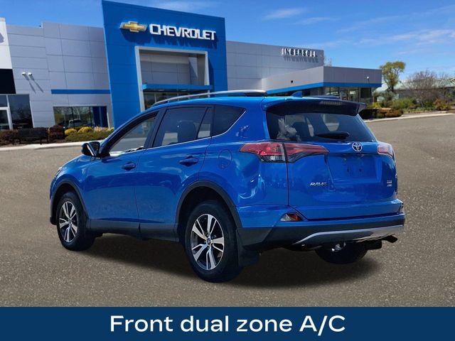 2018 Toyota RAV4 Vehicle Photo in DANBURY, CT 06810-5034