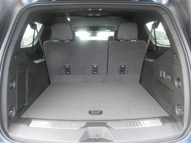 2025 Chevrolet Suburban Vehicle Photo in LEESBURG, FL 34788-4022