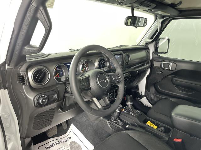 2023 Jeep Wrangler Vehicle Photo in GILBERT, AZ 85297-0402