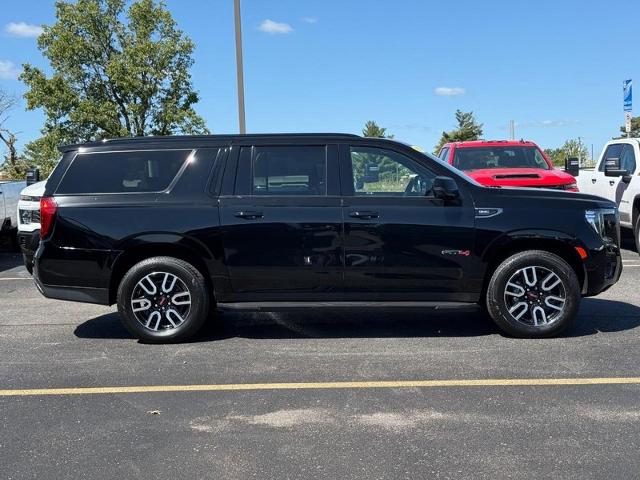 2021 GMC Yukon XL Vehicle Photo in COLUMBIA, MO 65203-3903