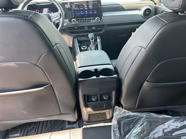 2025 Chevrolet Colorado Vehicle Photo in SAINT CLAIRSVILLE, OH 43950-8512