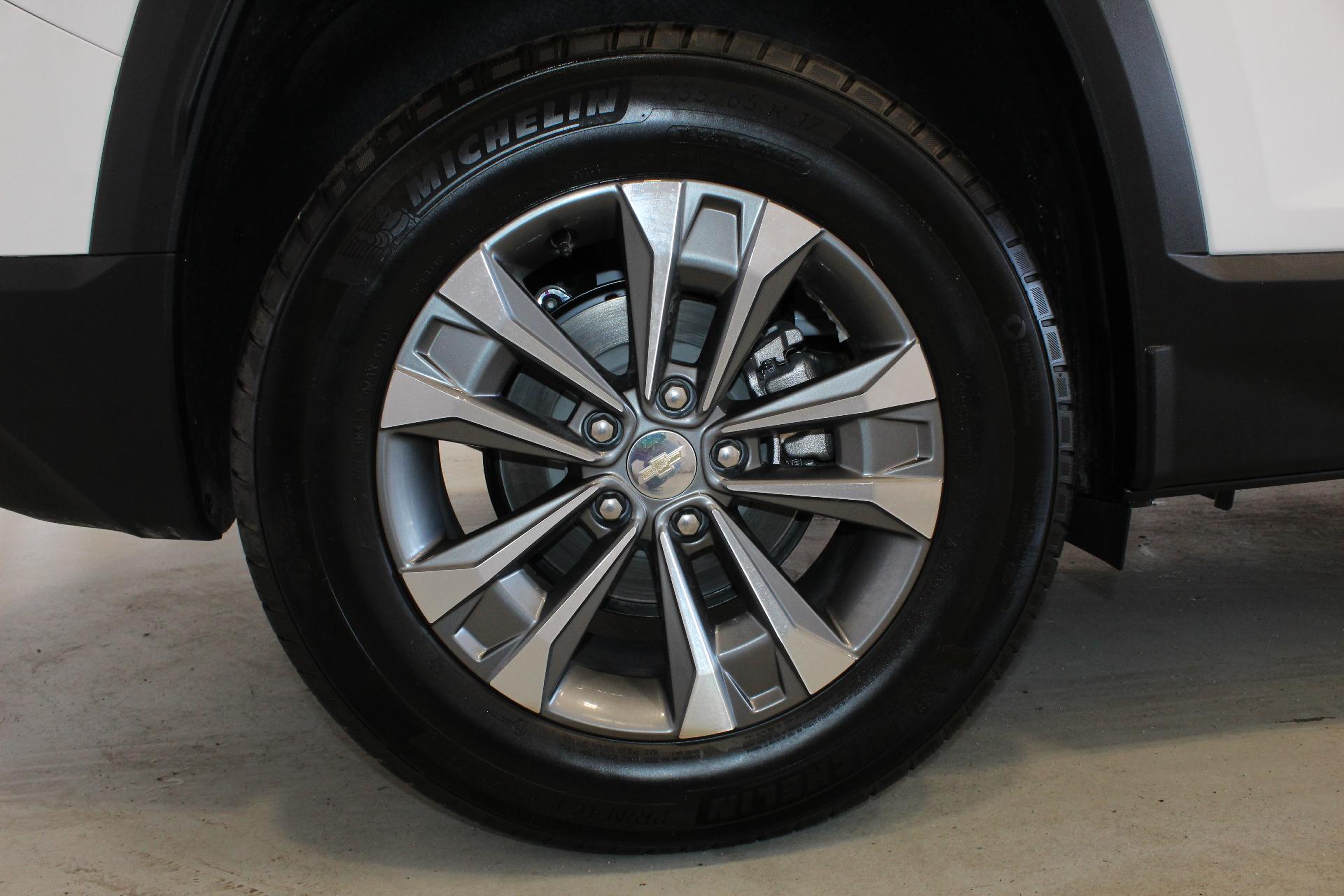 2026 Chevrolet Equinox Vehicle Photo in NORTHAMPTON, MA 01060-1120