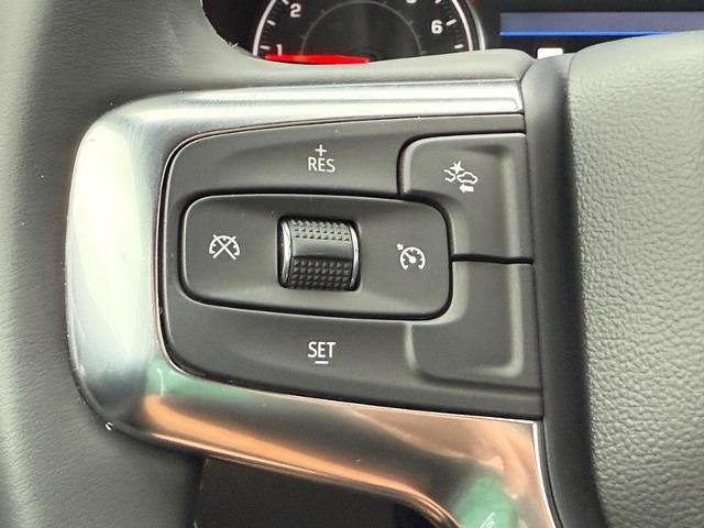 2025 Chevrolet Blazer Vehicle Photo in COLUMBIA, MO 65203-3903