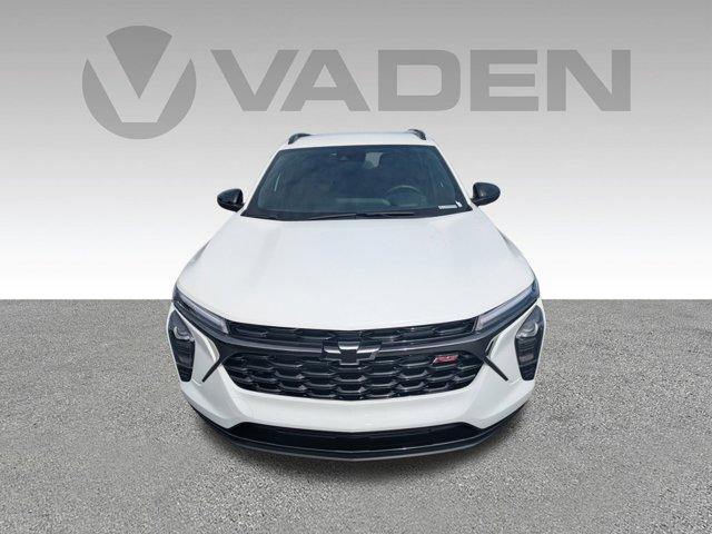 2025 Chevrolet Trax Vehicle Photo in BRUNSWICK, GA 31525-1881