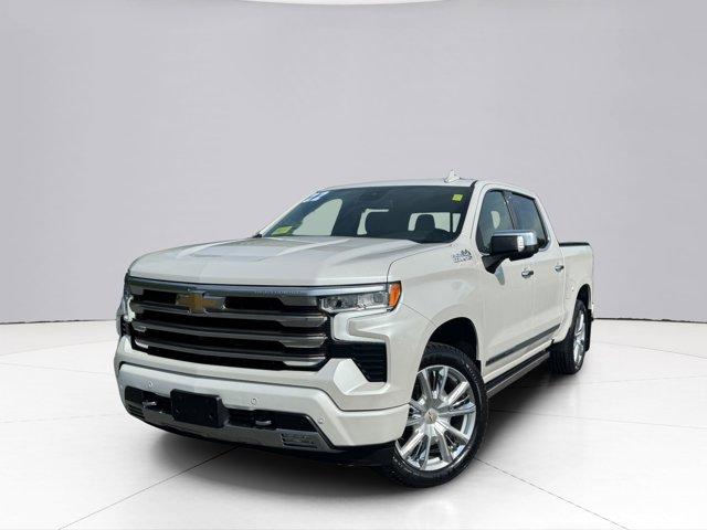 2022 Chevrolet Silverado 1500 Vehicle Photo in LEOMINSTER, MA 01453-2952