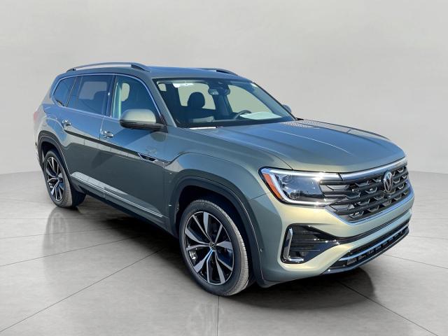 2026 Volkswagen Atlas Vehicle Photo in Neenah, WI 54956