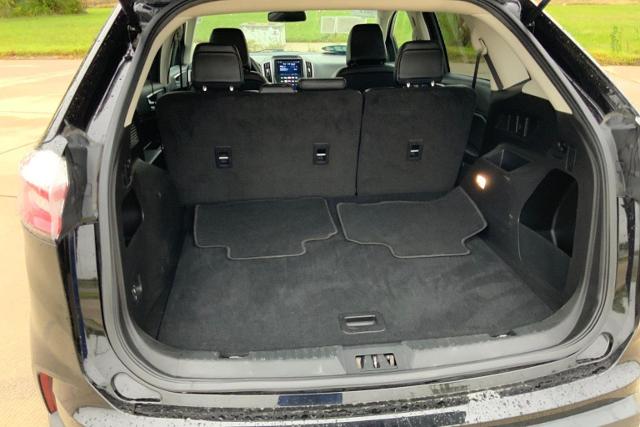 2024 Ford Edge Vehicle Photo in TOPEKA, KS 66609-0000