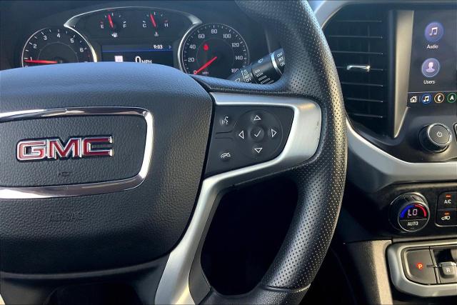 2023 GMC Acadia Vehicle Photo in TOPEKA, KS 66609-0000