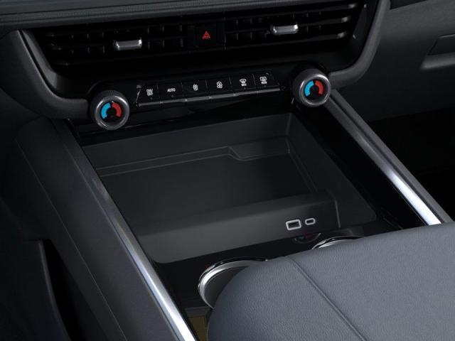 2025 Chevrolet Suburban Vehicle Photo in KANSAS CITY, MO 64114-4502