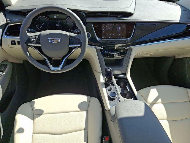2025 Cadillac XT6 Vehicle Photo in DANBURY, CT 06810-5034
