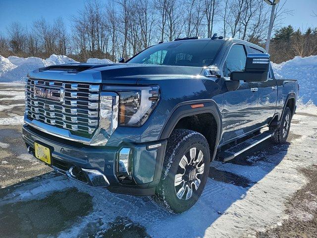 2025 GMC Sierra 2500 HD Vehicle Photo in Westbrook, ME 04092