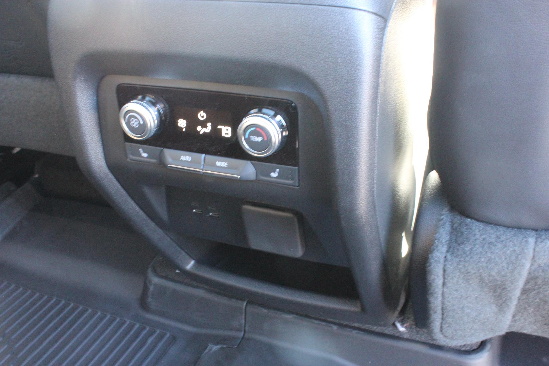 2026 GMC Acadia Vehicle Photo in AURORA, CO 80012-4011