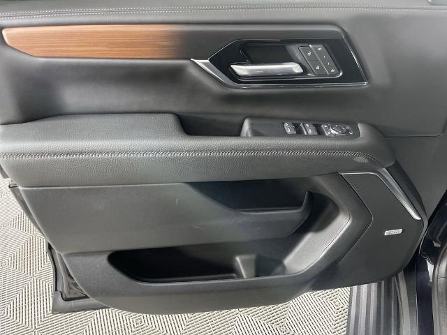 2025 GMC Yukon XL Vehicle Photo in GILBERT, AZ 85297-0402