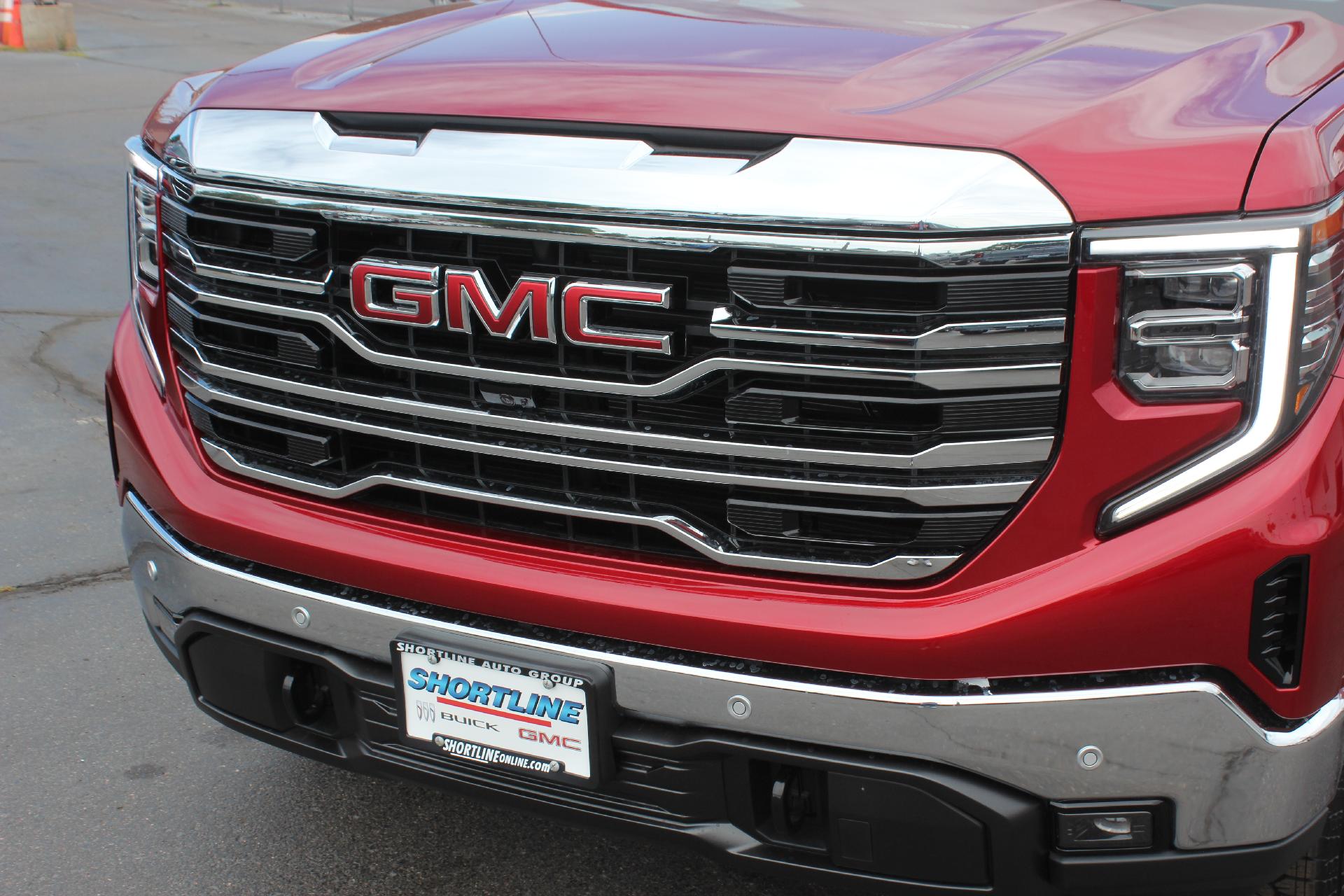 2026 GMC Sierra 1500 Vehicle Photo in AURORA, CO 80012-4011