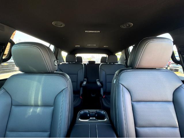 2025 Chevrolet Traverse Vehicle Photo in BEAUFORT, SC 29906-4218