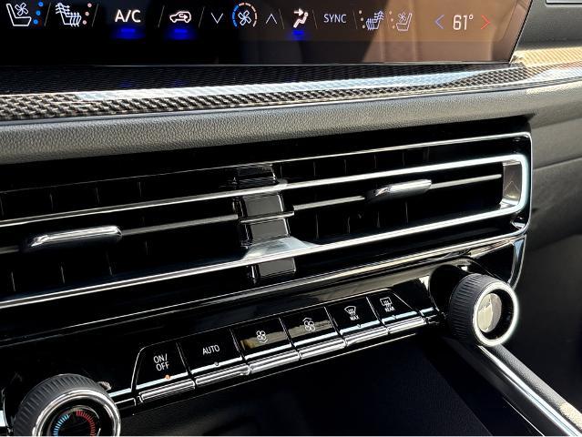 2025 Chevrolet Traverse Vehicle Photo in BEAUFORT, SC 29906-4218