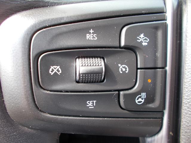 2023 GMC Yukon XL Vehicle Photo in LOWELL, MA 01852-4336