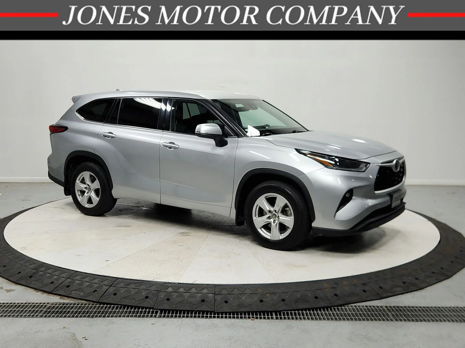 2021 Toyota Highlander Vehicle Photo in Savannah, TN 38372