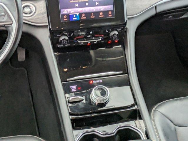 2022 Jeep Grand Cherokee L Vehicle Photo in SELMA, TX 78154-1459