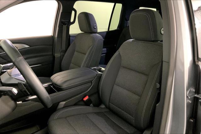 2025 Chevrolet Traverse Vehicle Photo in KANSAS CITY, MO 64114-4502