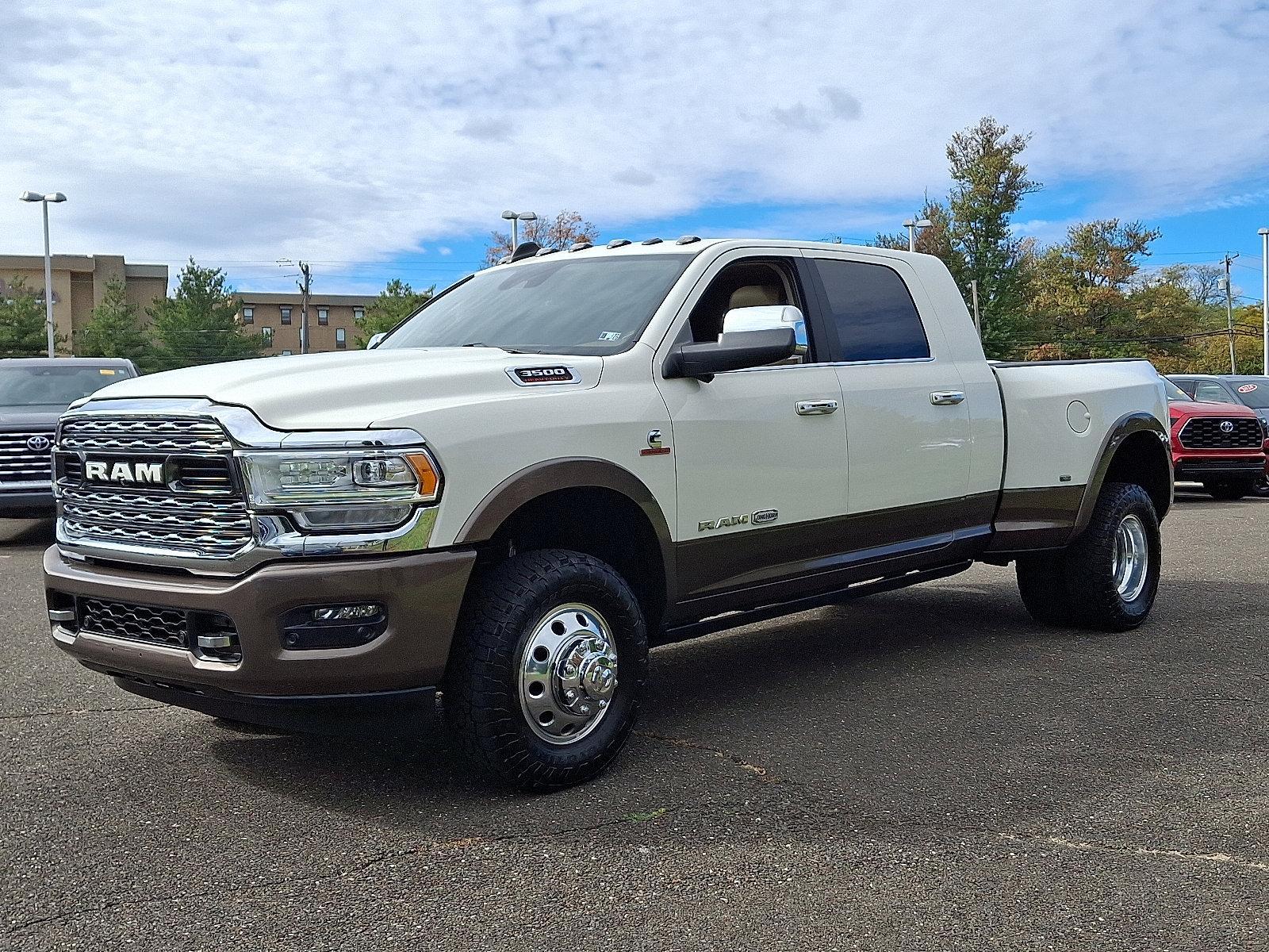 2022 Ram 3500 Vehicle Photo in Trevose, PA 19053