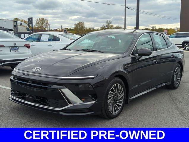 2024 Hyundai SONATA Hybrid Vehicle Photo in Merrillville, IN 46410