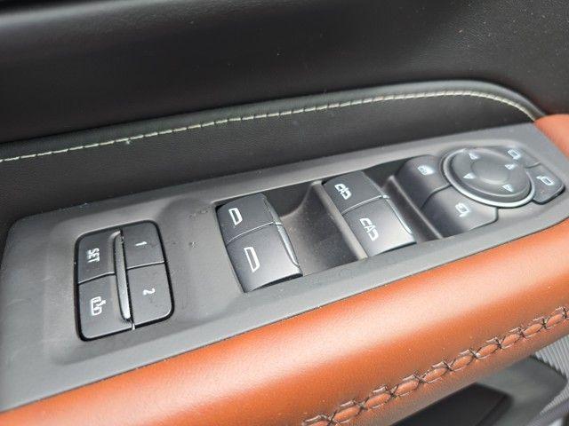 2024 GMC Yukon XL Vehicle Photo in Pleasant Hills, PA 15236