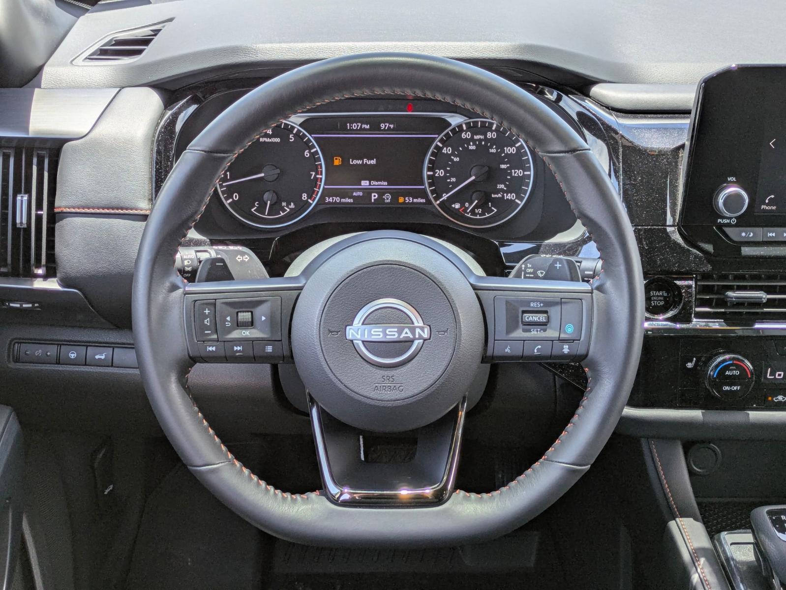 2025 Nissan Pathfinder Vehicle Photo in Seguin, TX 78155