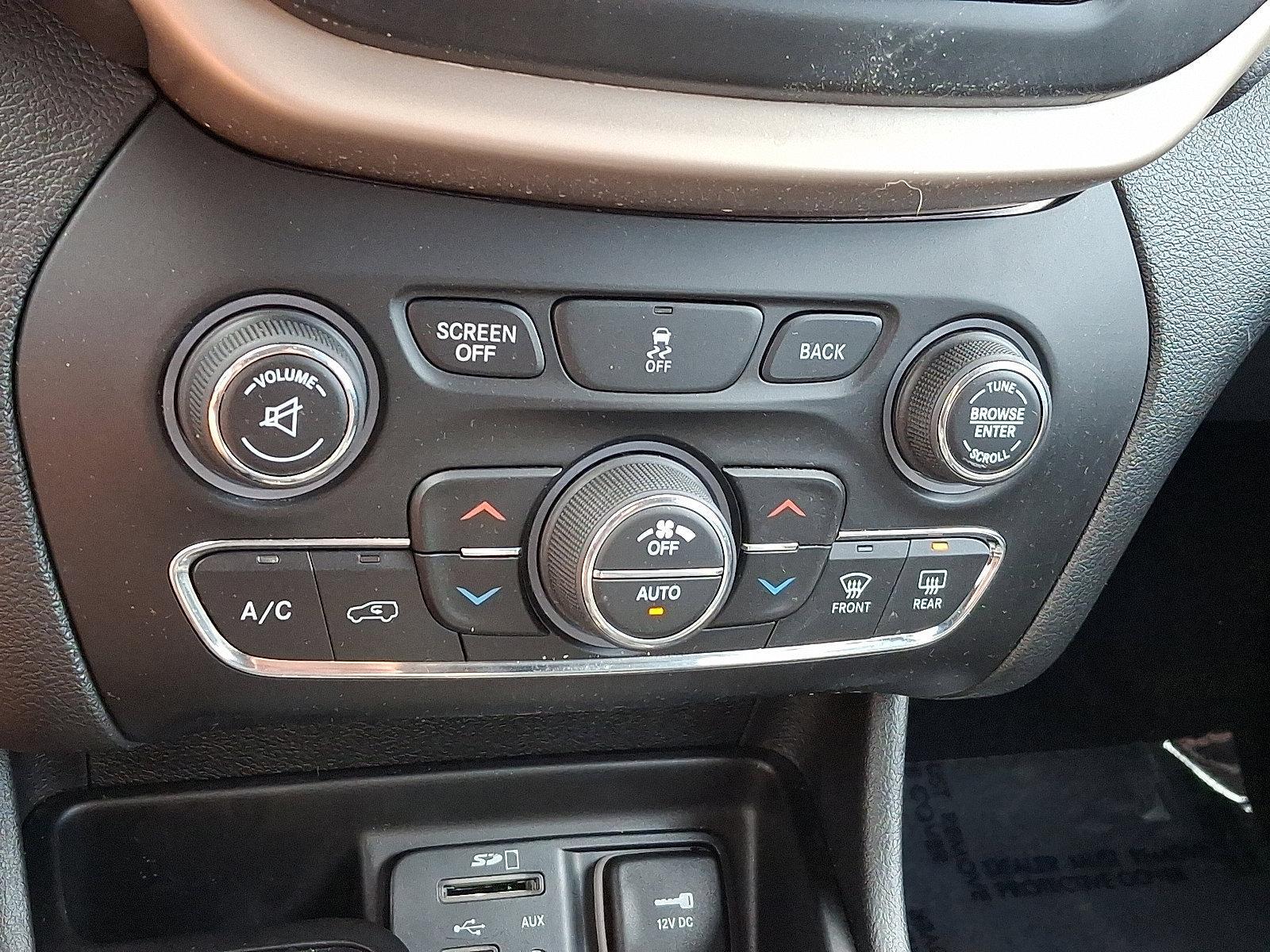 2018 Jeep Cherokee Vehicle Photo in Harrisburg, PA 17111