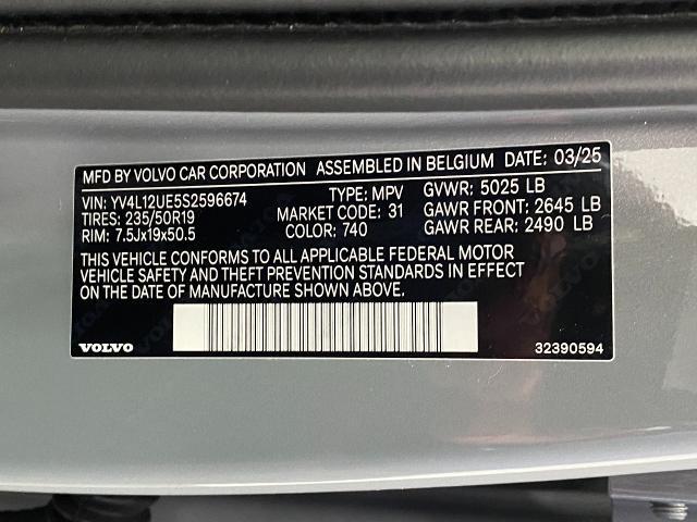 2025 Volvo XC40 Vehicle Photo in Appleton, WI 54913