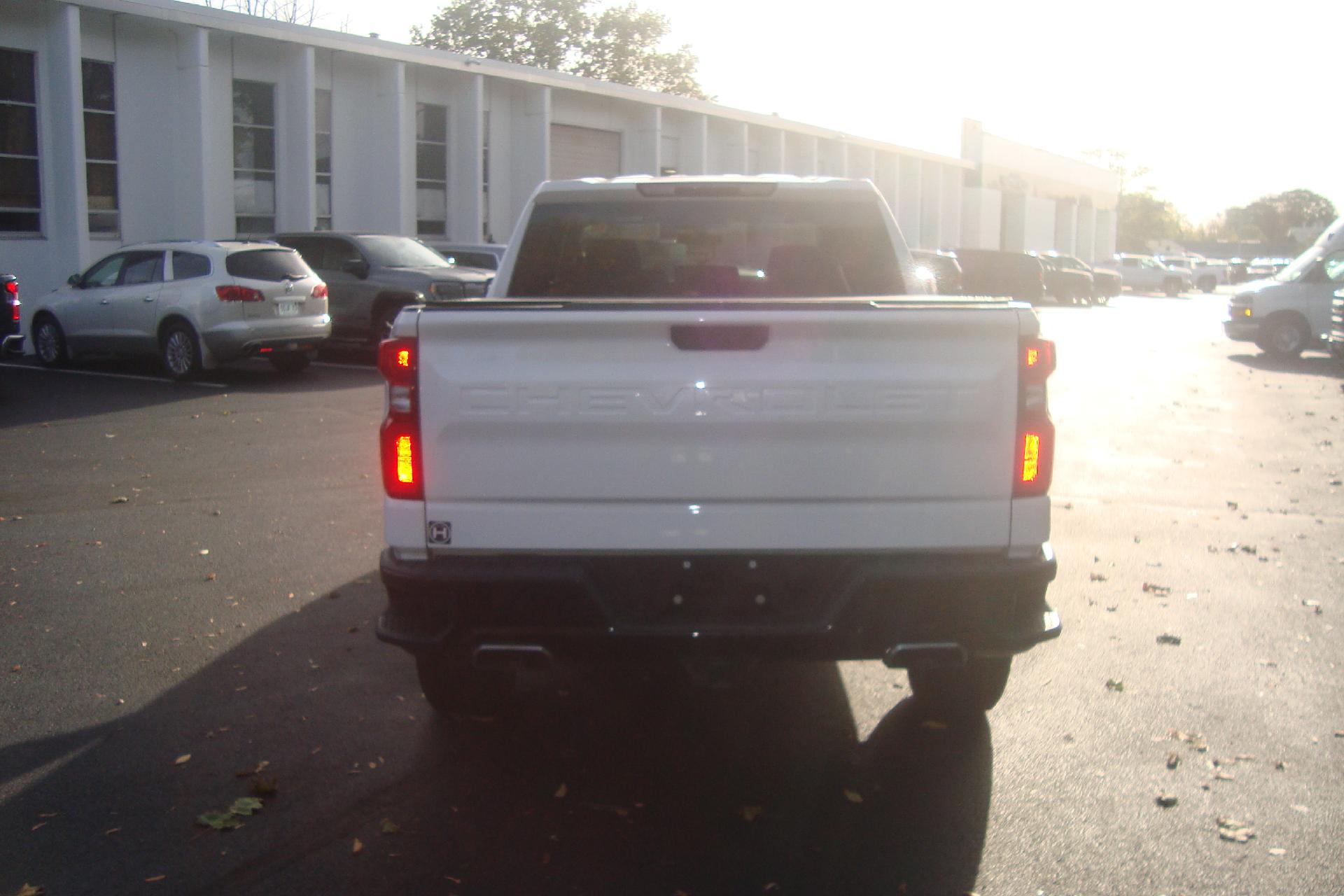 2021 Chevrolet Silverado 1500 Vehicle Photo in PORTSMOUTH, NH 03801-4196