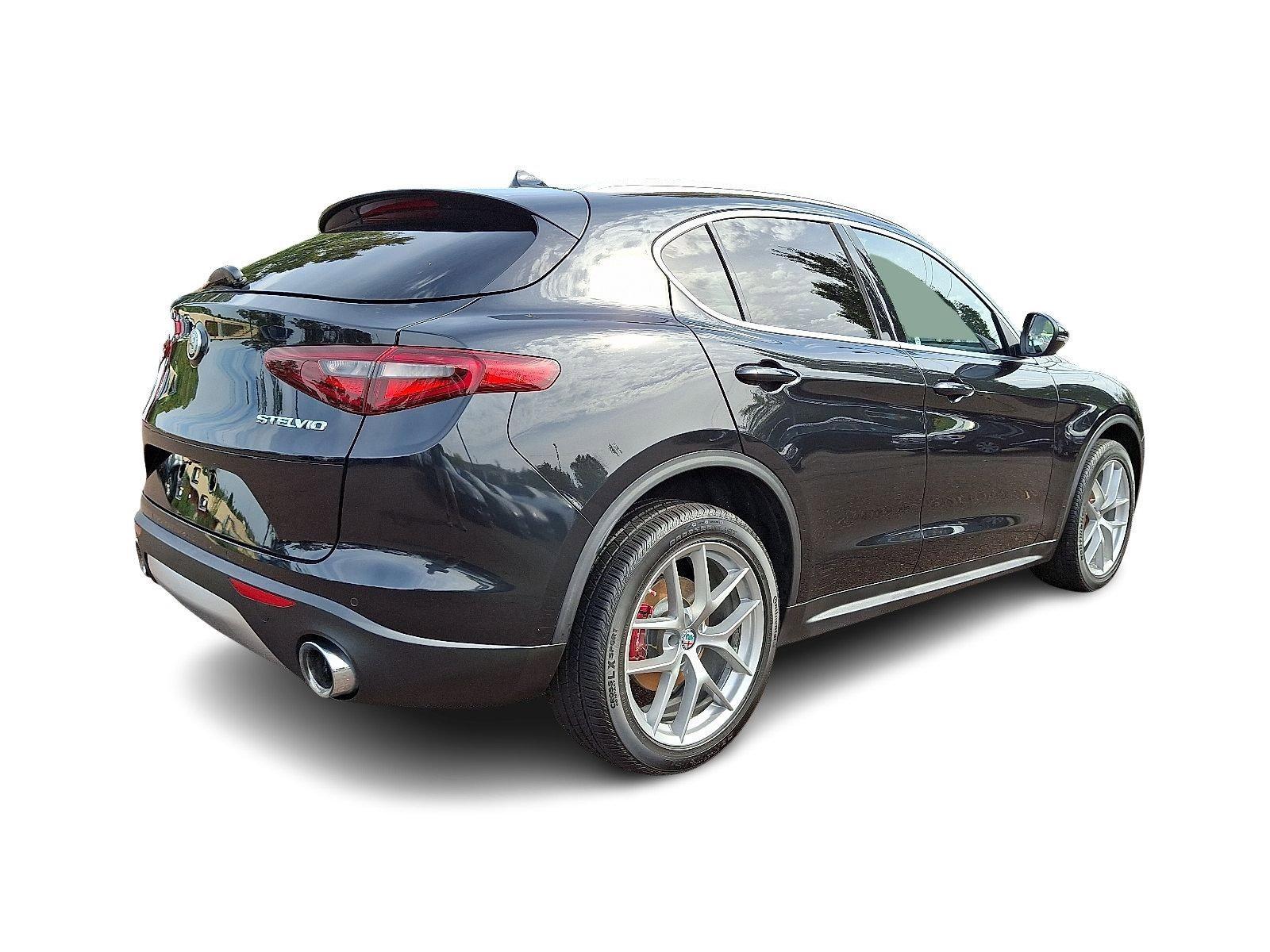 2018 Alfa Romeo Stelvio Vehicle Photo in Willow Grove, PA 19090