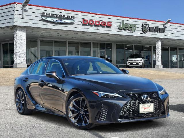 2022 Lexus IS 350 Vehicle Photo in Ennis, TX 75119-5114