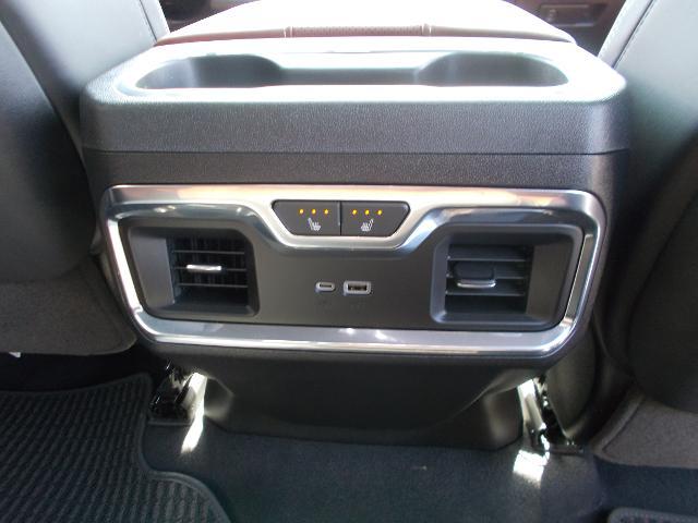 2024 GMC Sierra 3500 HD Vehicle Photo in LOWELL, MA 01852-4336