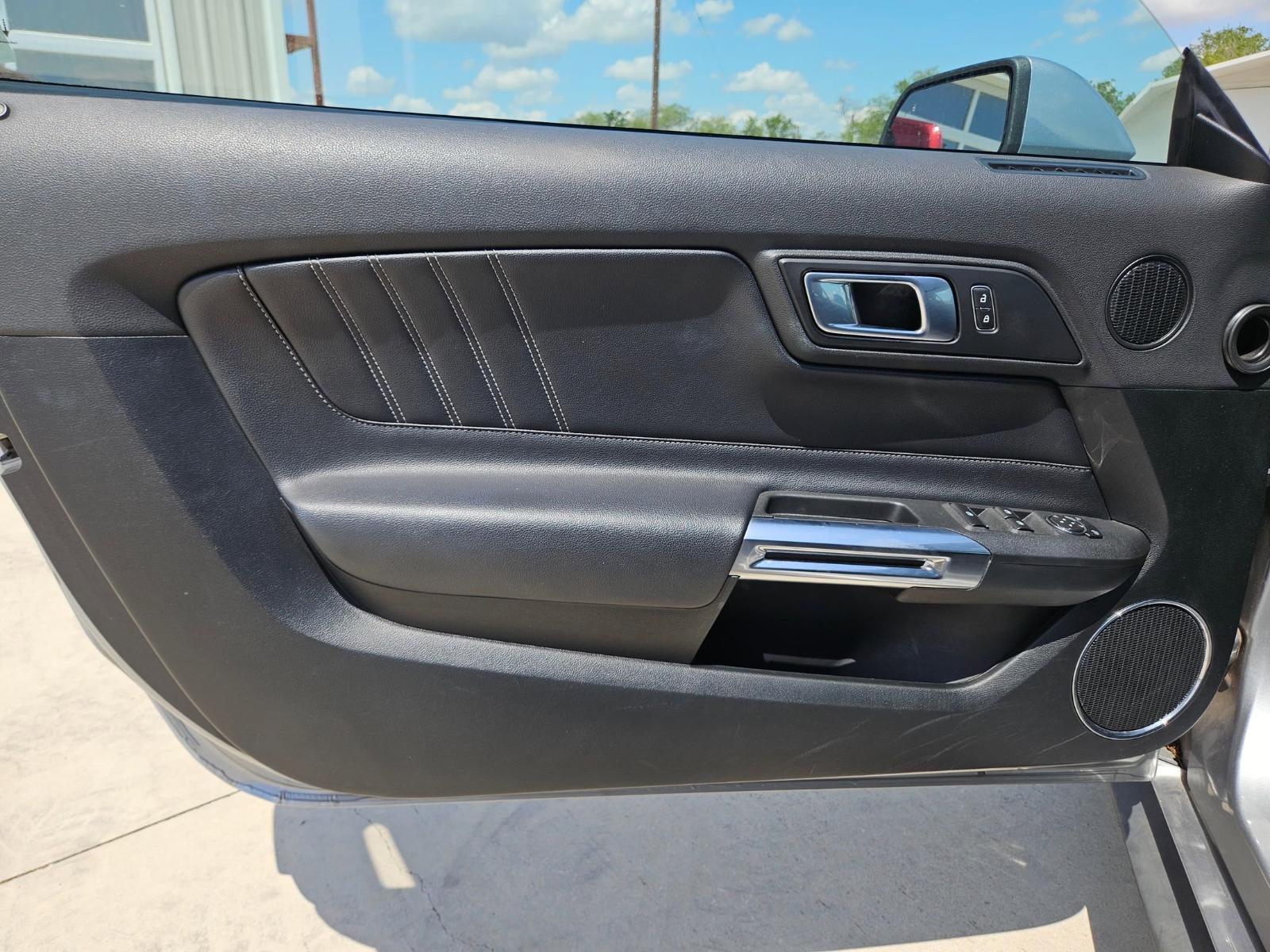 2023 Ford Mustang Vehicle Photo in Seguin, TX 78155