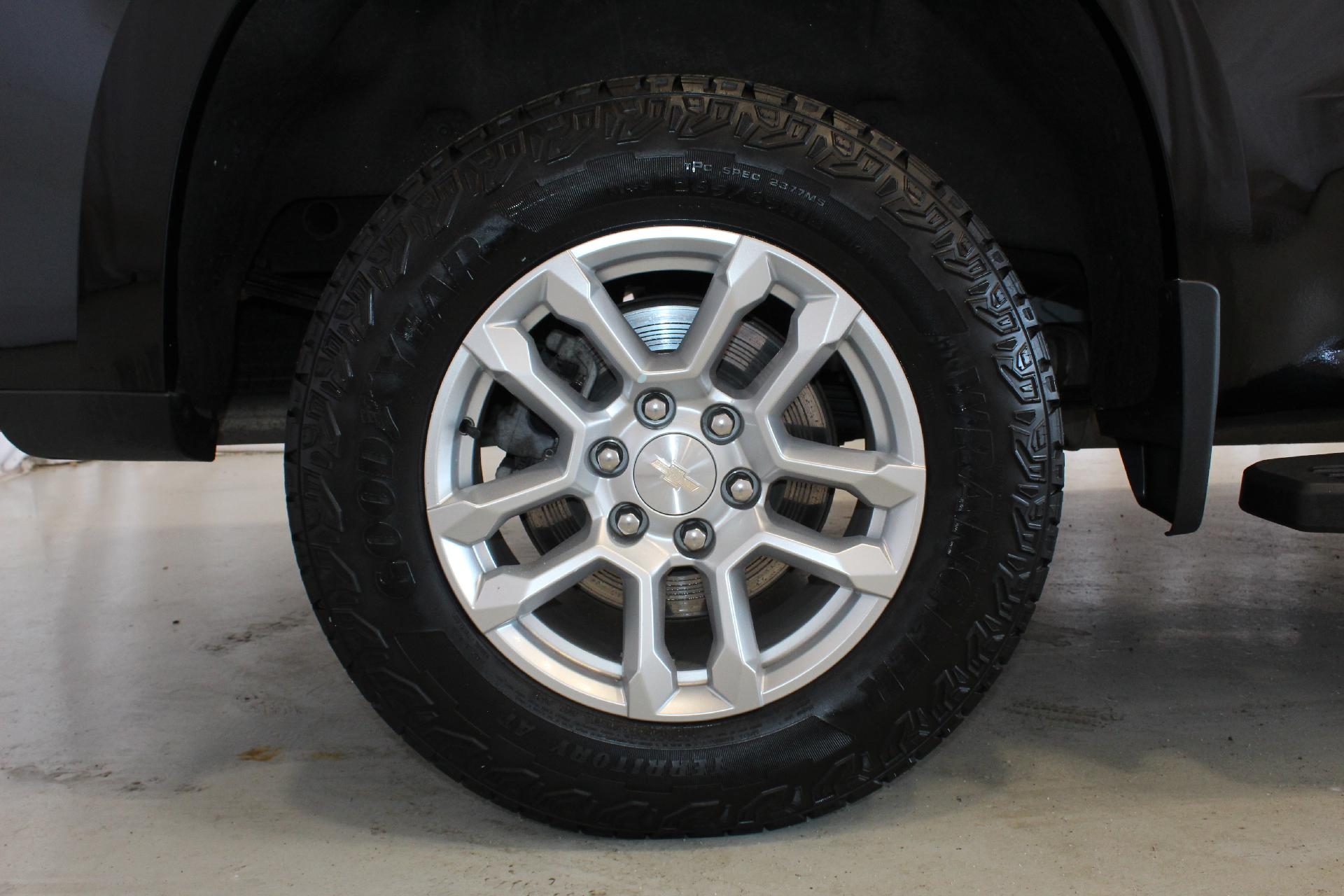 2023 Chevrolet Silverado 1500 Vehicle Photo in NORTHAMPTON, MA 01060-1120