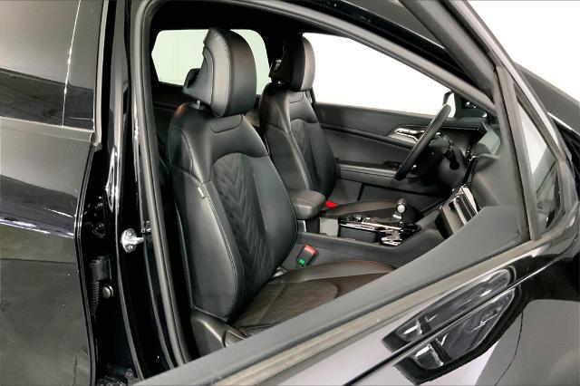 2024 Kia Sportage Vehicle Photo in Lees Summit, MO 64086