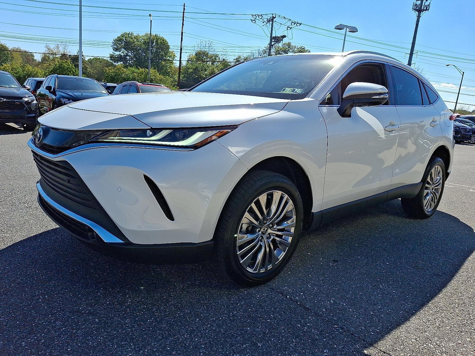 2023 Toyota Venza Vehicle Photo in BETHLEHEM, PA 18017-9401