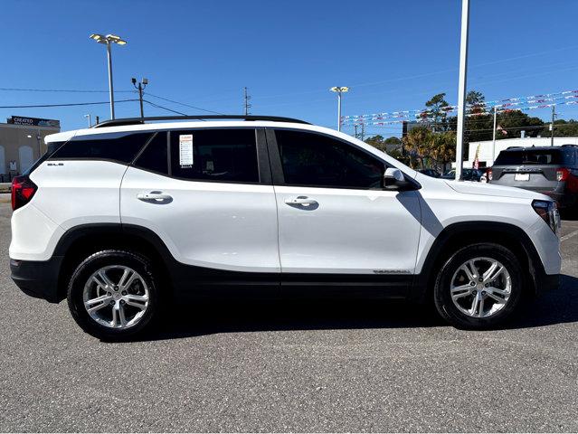 2023 GMC Terrain Vehicle Photo in Hinesville, GA 31313