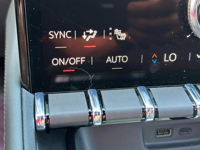 2026 GMC Terrain Vehicle Photo in COLUMBIA, MO 65203-3903