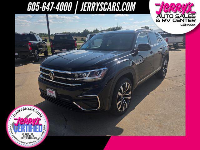 2023 Volkswagen Atlas Cross Sport Vehicle Photo in Lennox, SD 57039