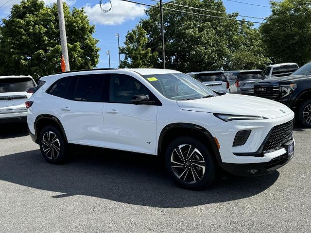 2025 Buick Enclave Vehicle Photo in LOWELL, MA 01852-4336