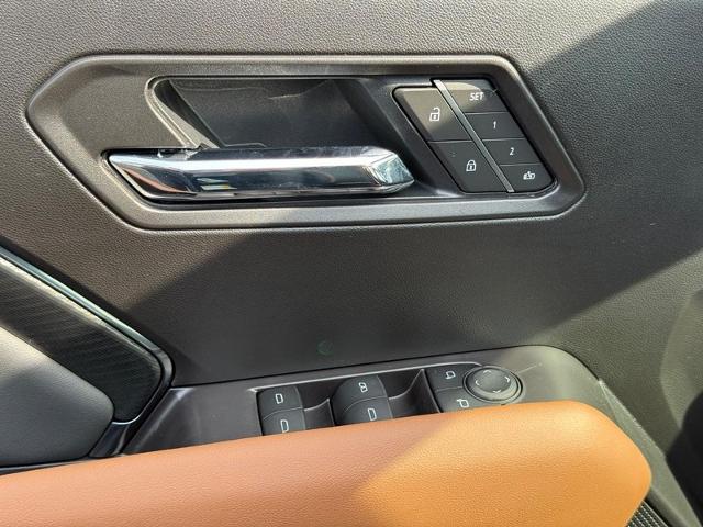 2025 GMC Canyon Vehicle Photo in COLUMBIA, MO 65203-3903