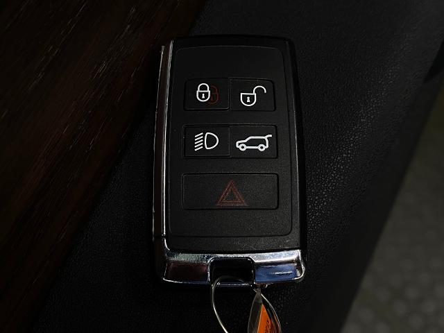 2025 Discovery Sport Vehicle Photo in Appleton, WI 54913