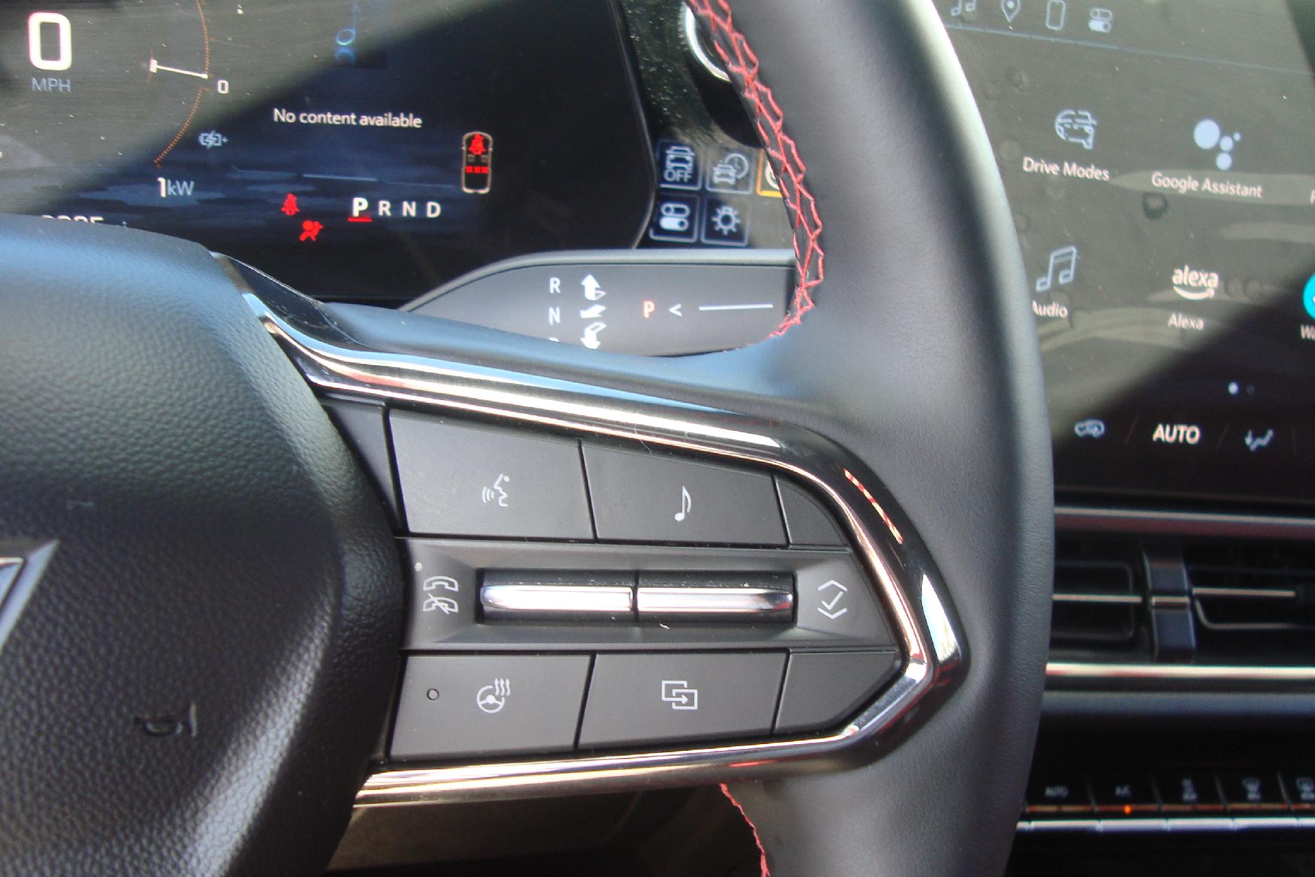 2025 Chevrolet Equinox EV Vehicle Photo in PORTSMOUTH, NH 03801-4196