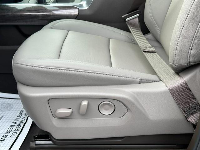 2026 Chevrolet Silverado 1500 Vehicle Photo in COLUMBIA, MO 65203-3903