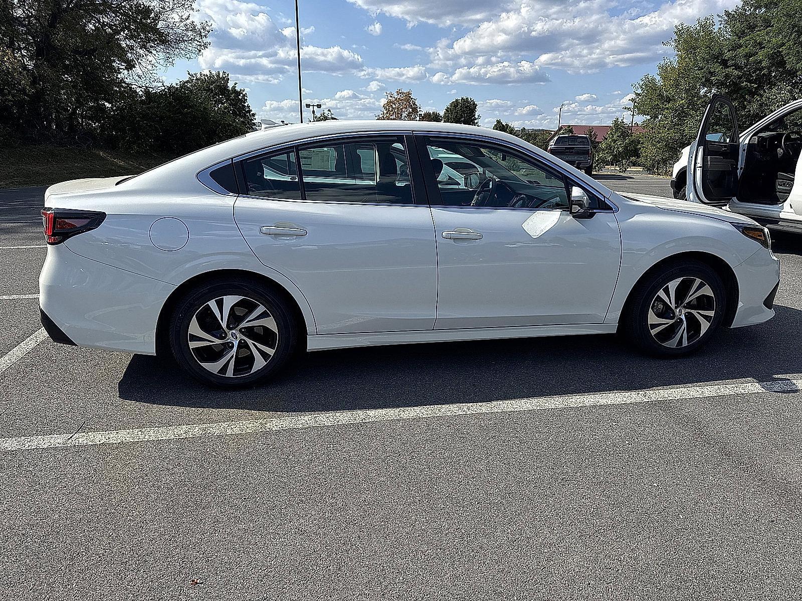 2022 Subaru Legacy Vehicle Photo in Mechanicsburg, PA 17050-2306
